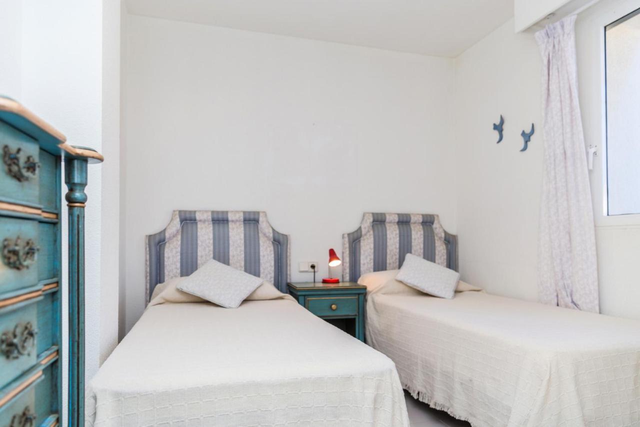 Oasis Club II Triplex Apartment By Rock Rentals Xabia Bagian luar foto